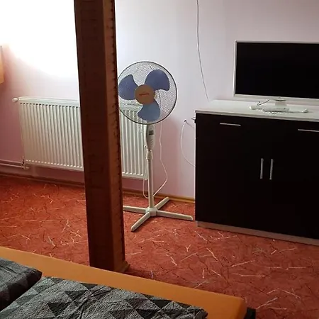 Zoe Apartman - Apartment